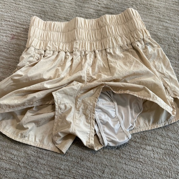 Free People Movement Women’s The Way Home Shorts Bright Cream Size Large - Picture 4 of 6